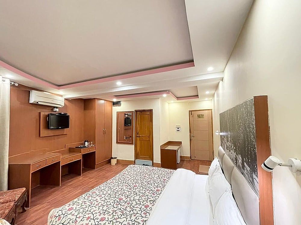 Premier Room, 1 King Bed