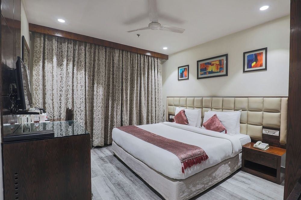 Hotel Bluestone (Nehru Place) by The Cosy Hotels Standard Room 9