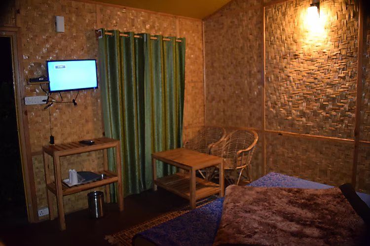 Sumit Hotel