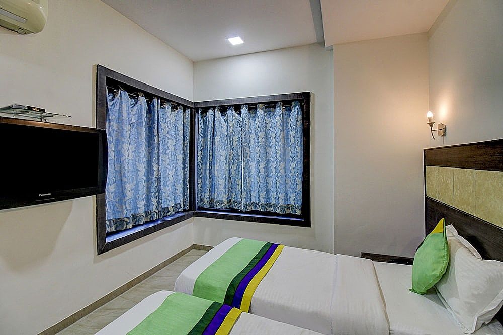 Treebo Shembekars Inn Standard Double Room 6