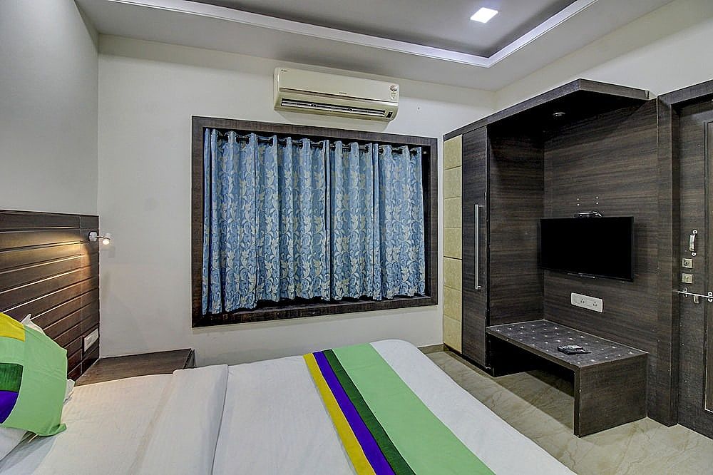 Treebo Shembekars Inn Standard Double Room 10