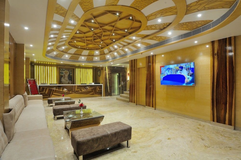 undefined Hotel The Gold Regency 2