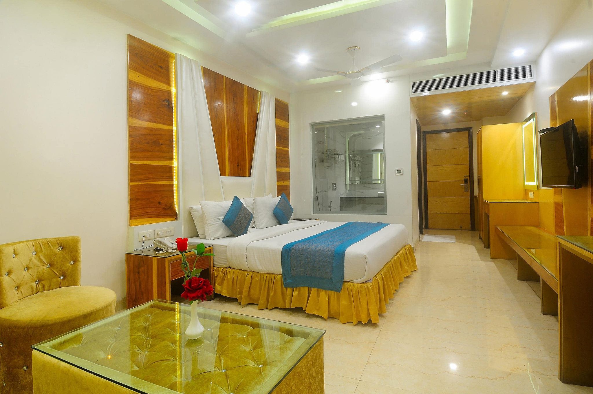 undefined Hotel The Gold Regency 10