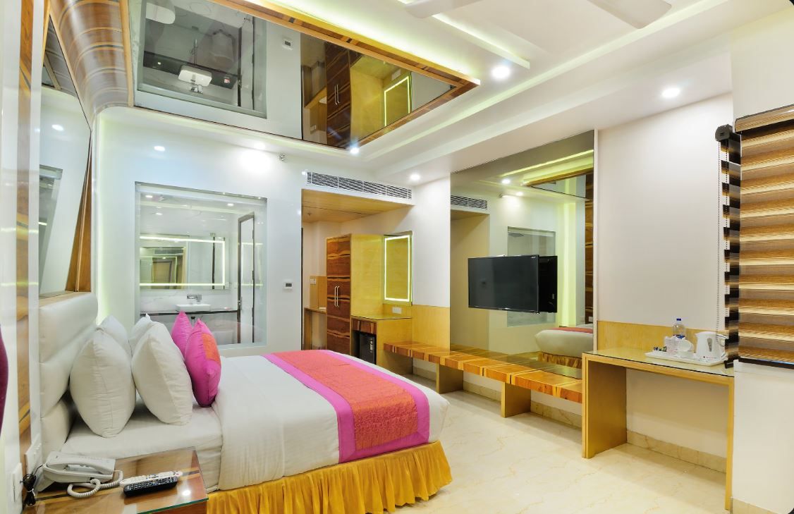 undefined Hotel The Gold Regency 6