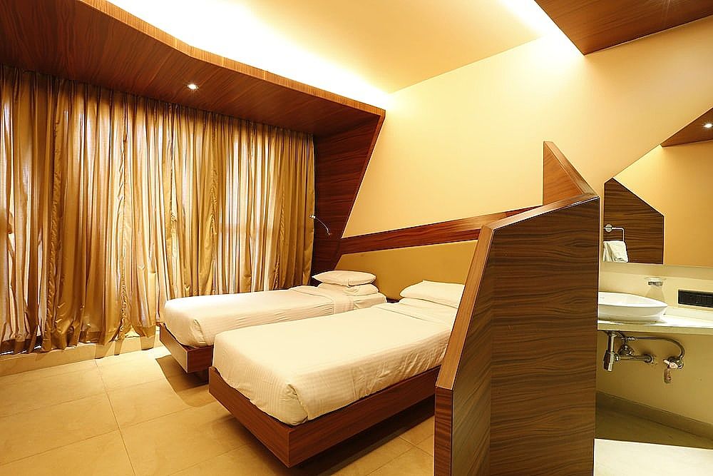 The Dragonfly Art Hotel Deluxe Room 5