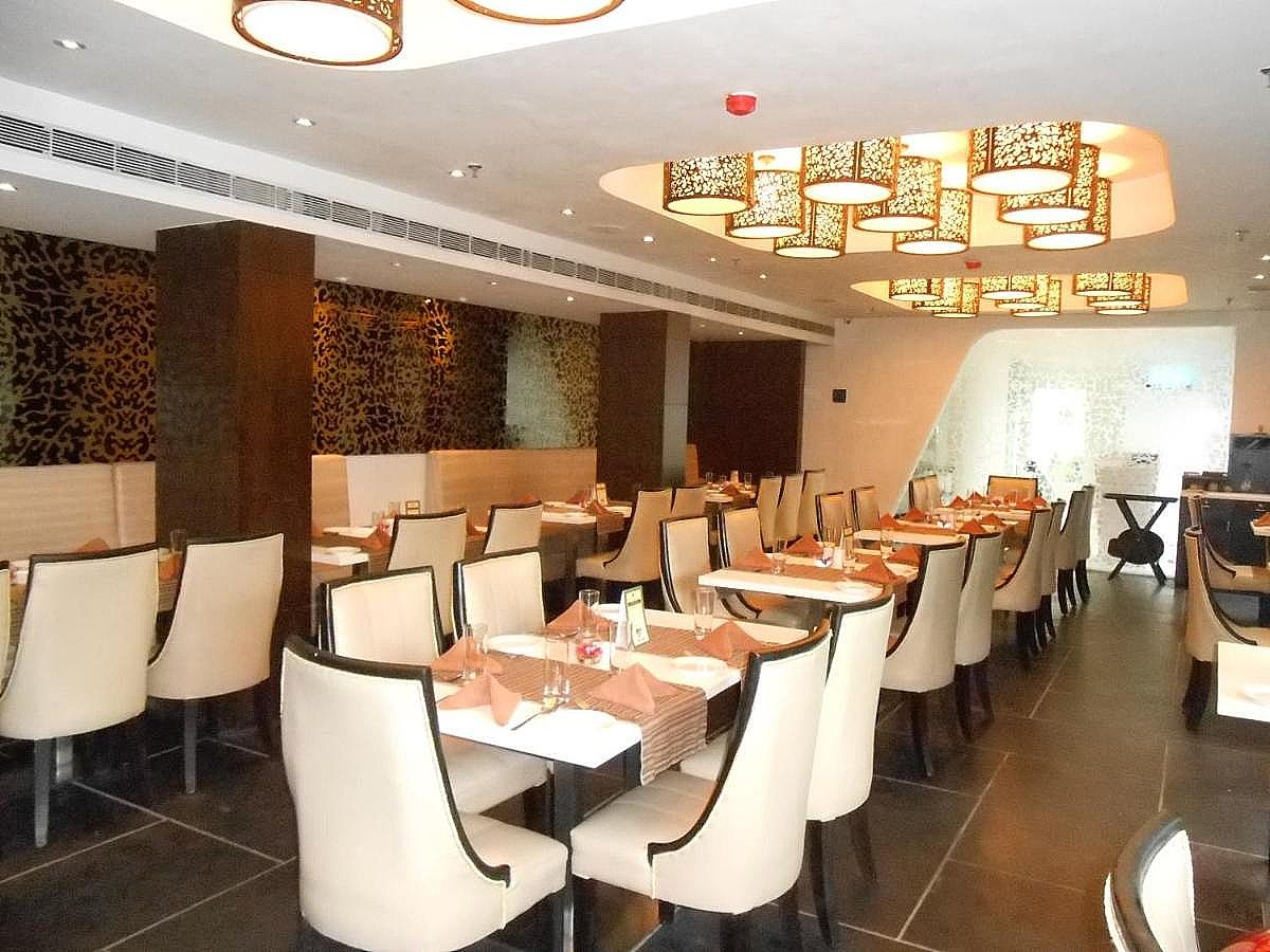 Food & Dining