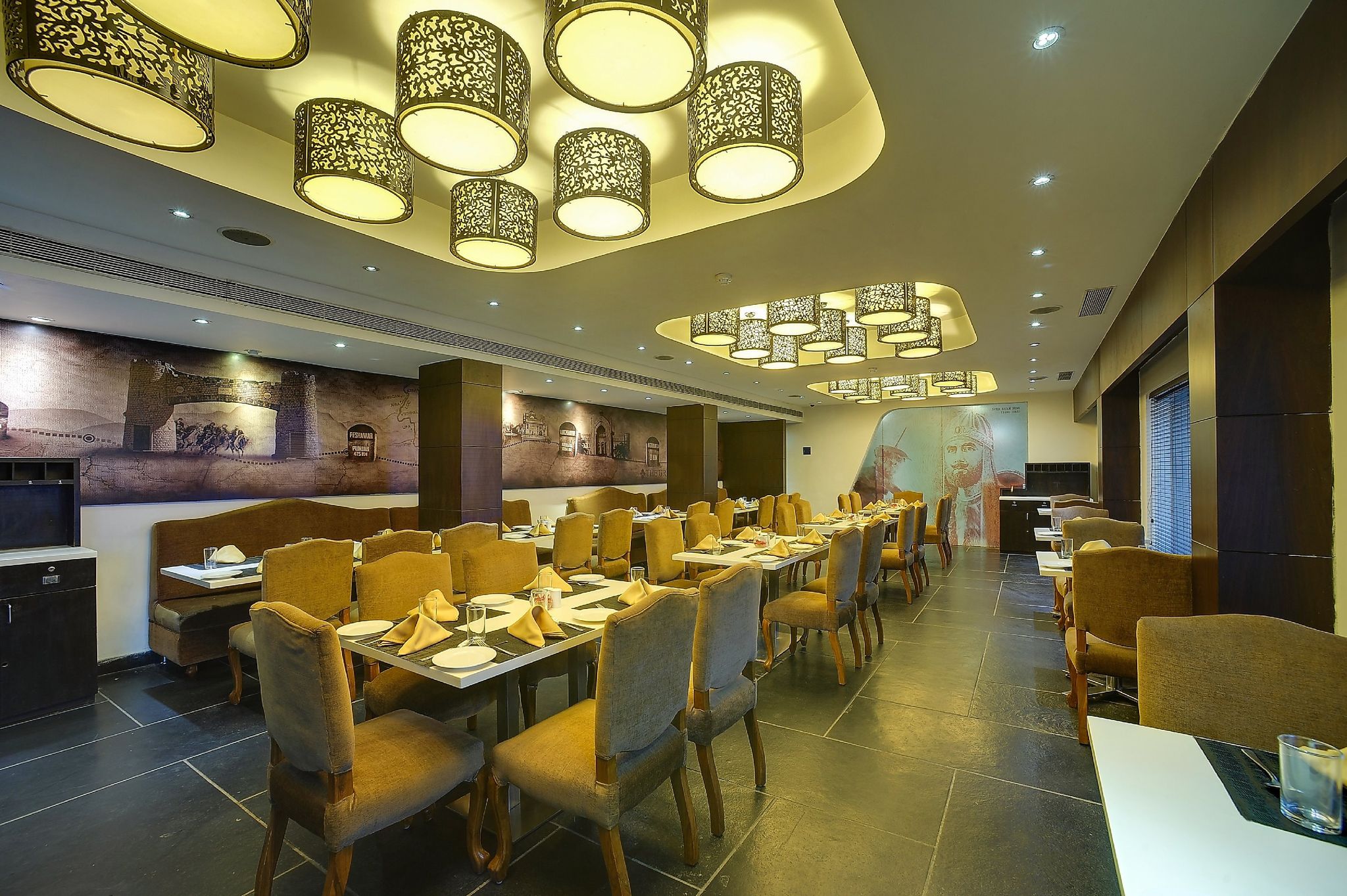 Food & Dining