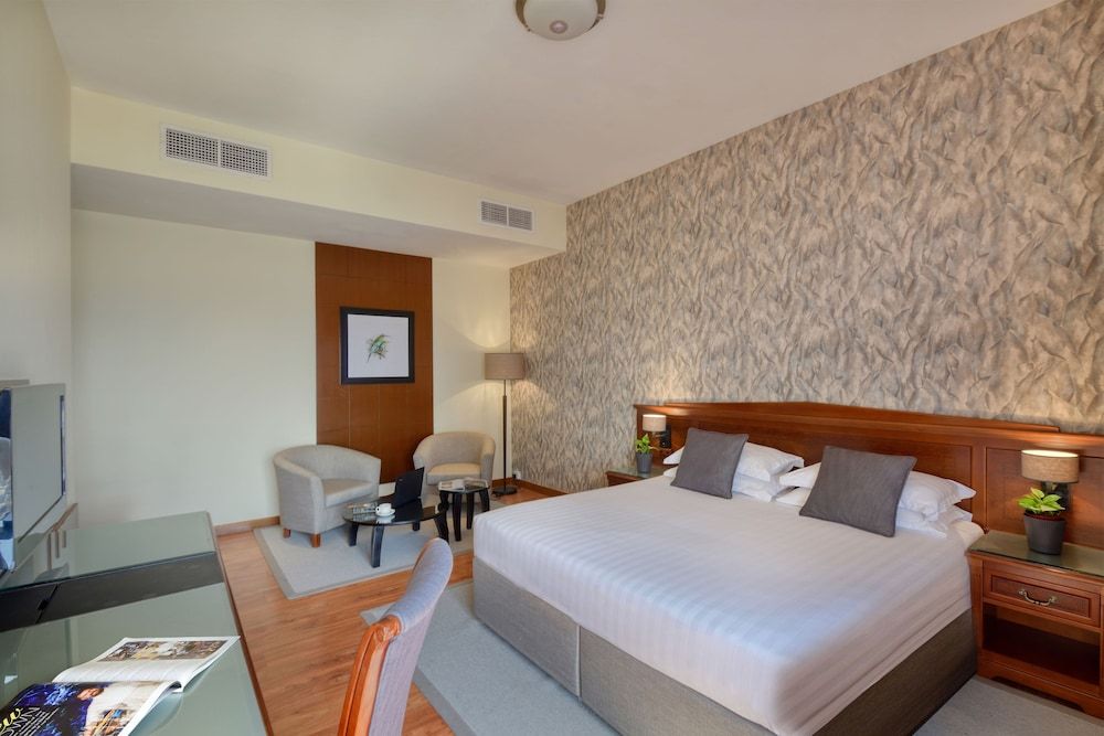undefined Majestic City Retreat Hotel 3