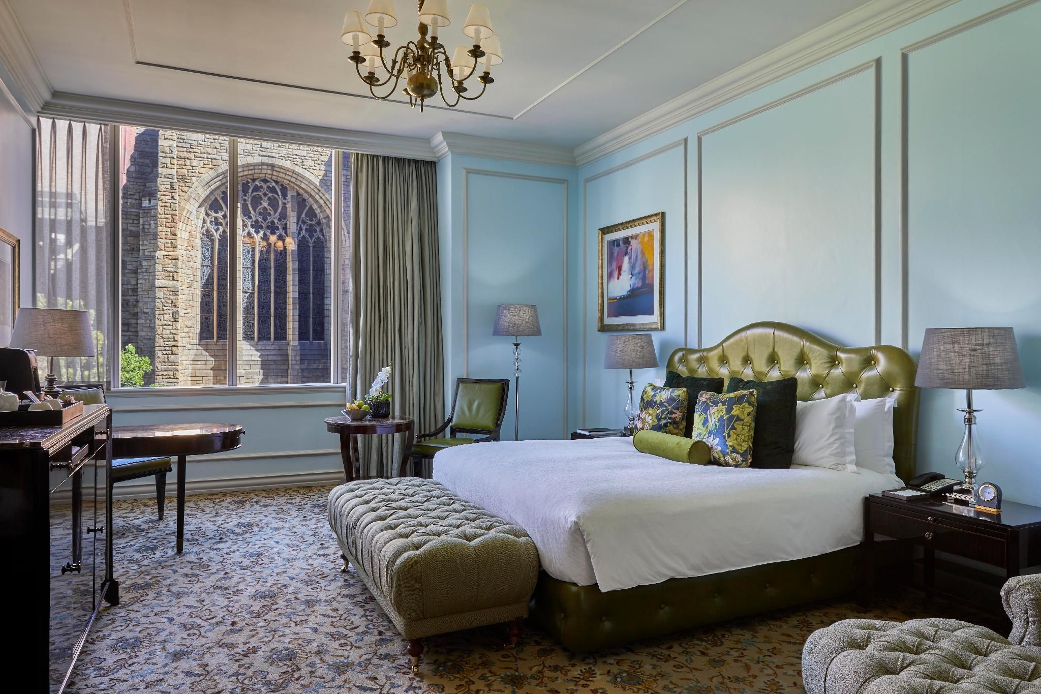 Heritage 1 Bedroom Suite City View King Bed