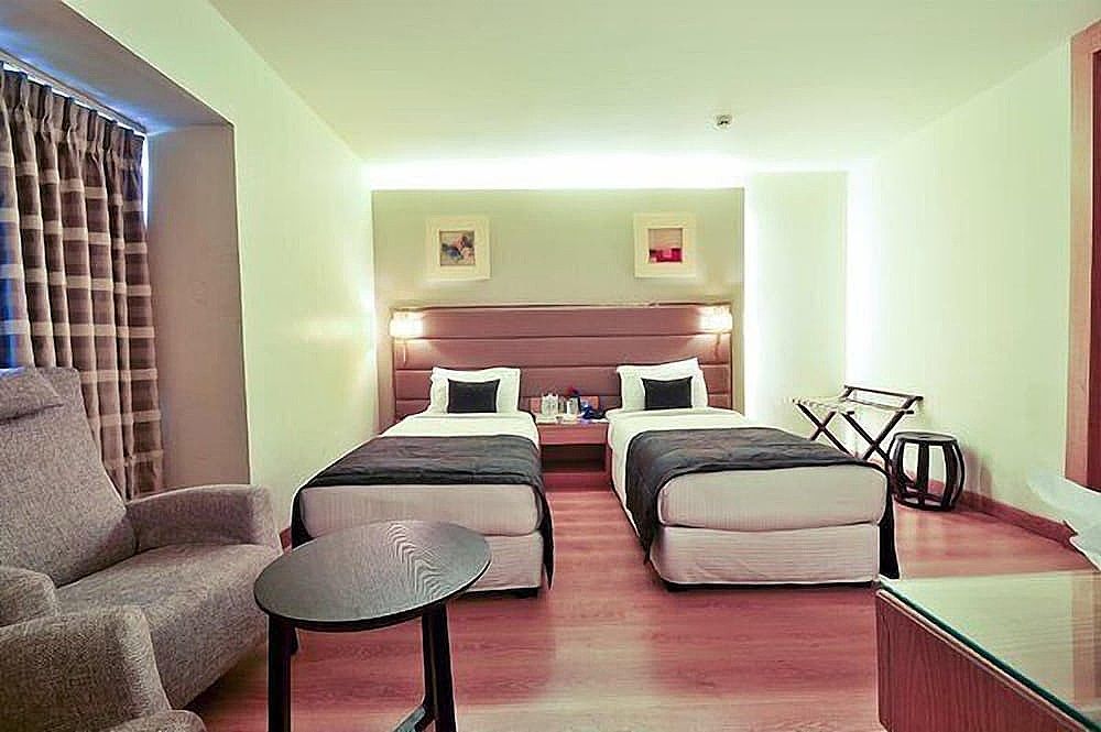 undefined Middleton Inn 5