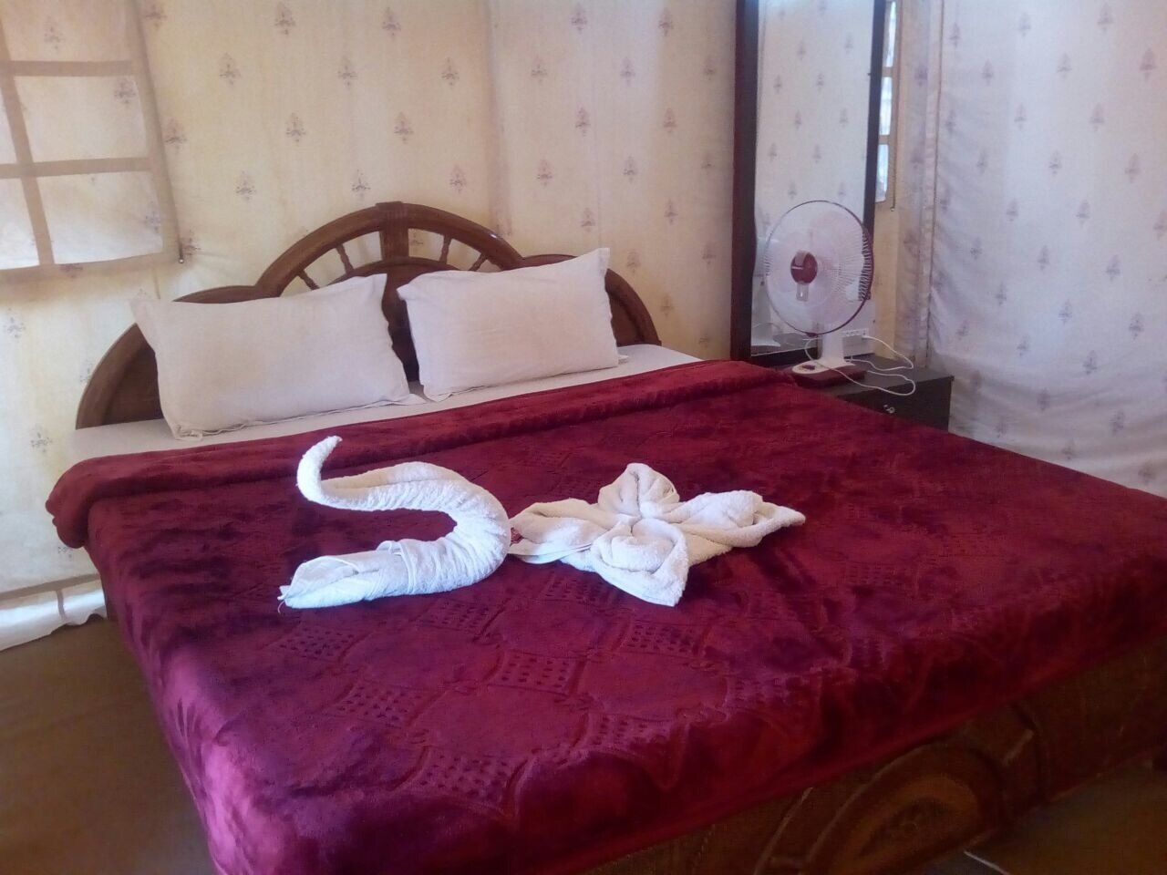 Pansari Palace Swiss Luxury Tent 3