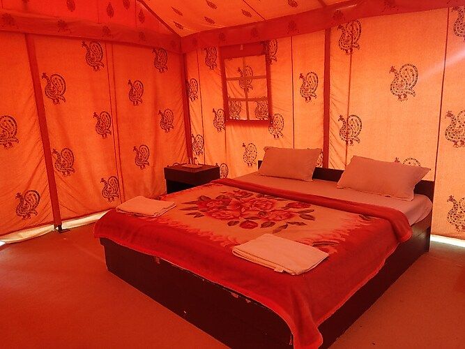 Deluxe Tent