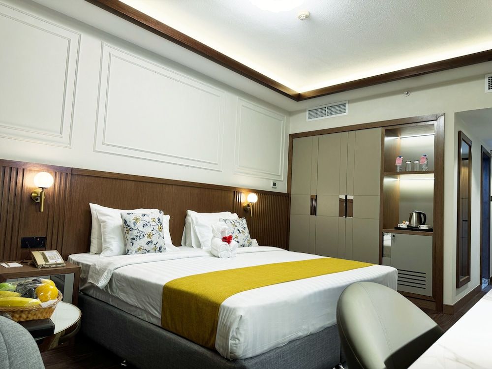 Fortune Plaza Hotel Deluxe Double or Twin Room 8