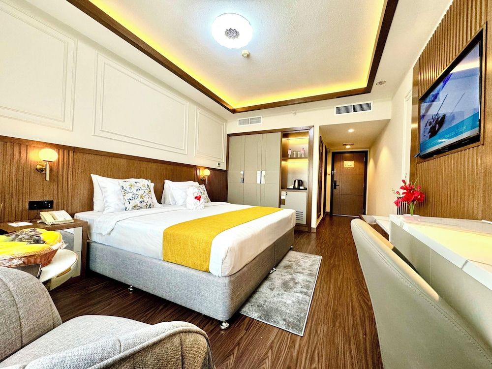 Fortune Plaza Hotel Deluxe Double or Twin Room 2