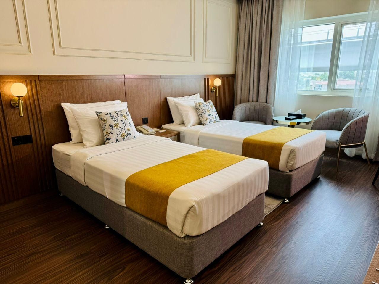 Fortune Plaza Hotel Deluxe 6