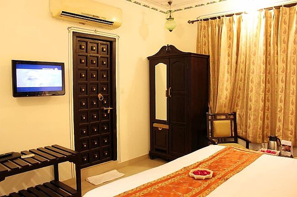 Hotel Mahima Palace