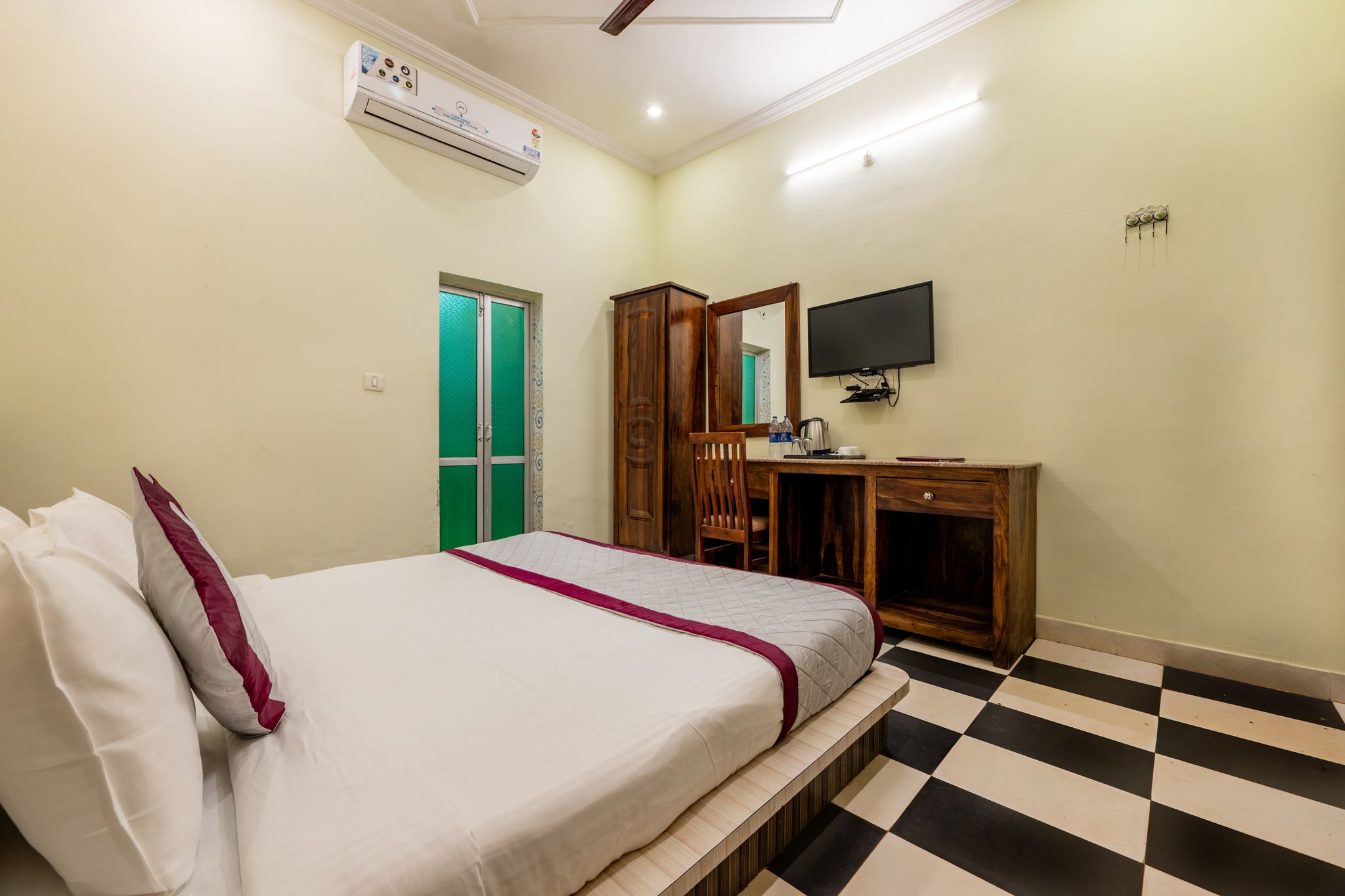 The Country Side Resort Standard Room 4