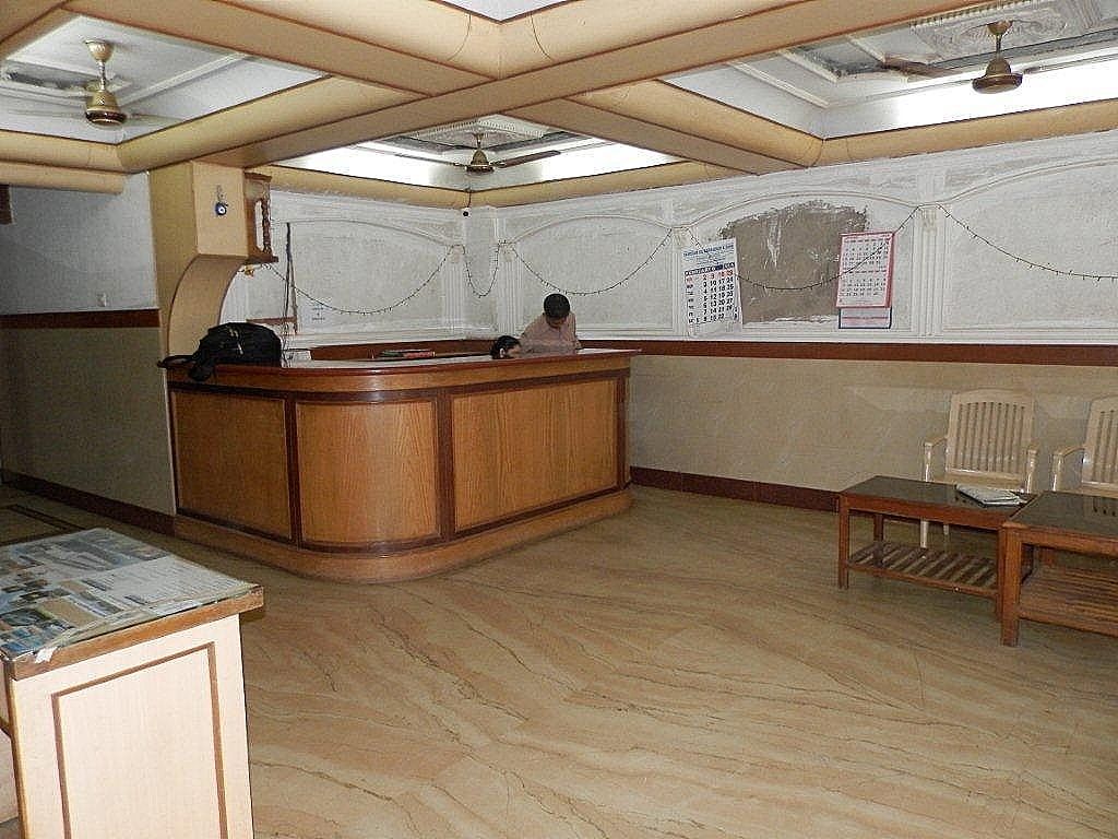Side Image 2