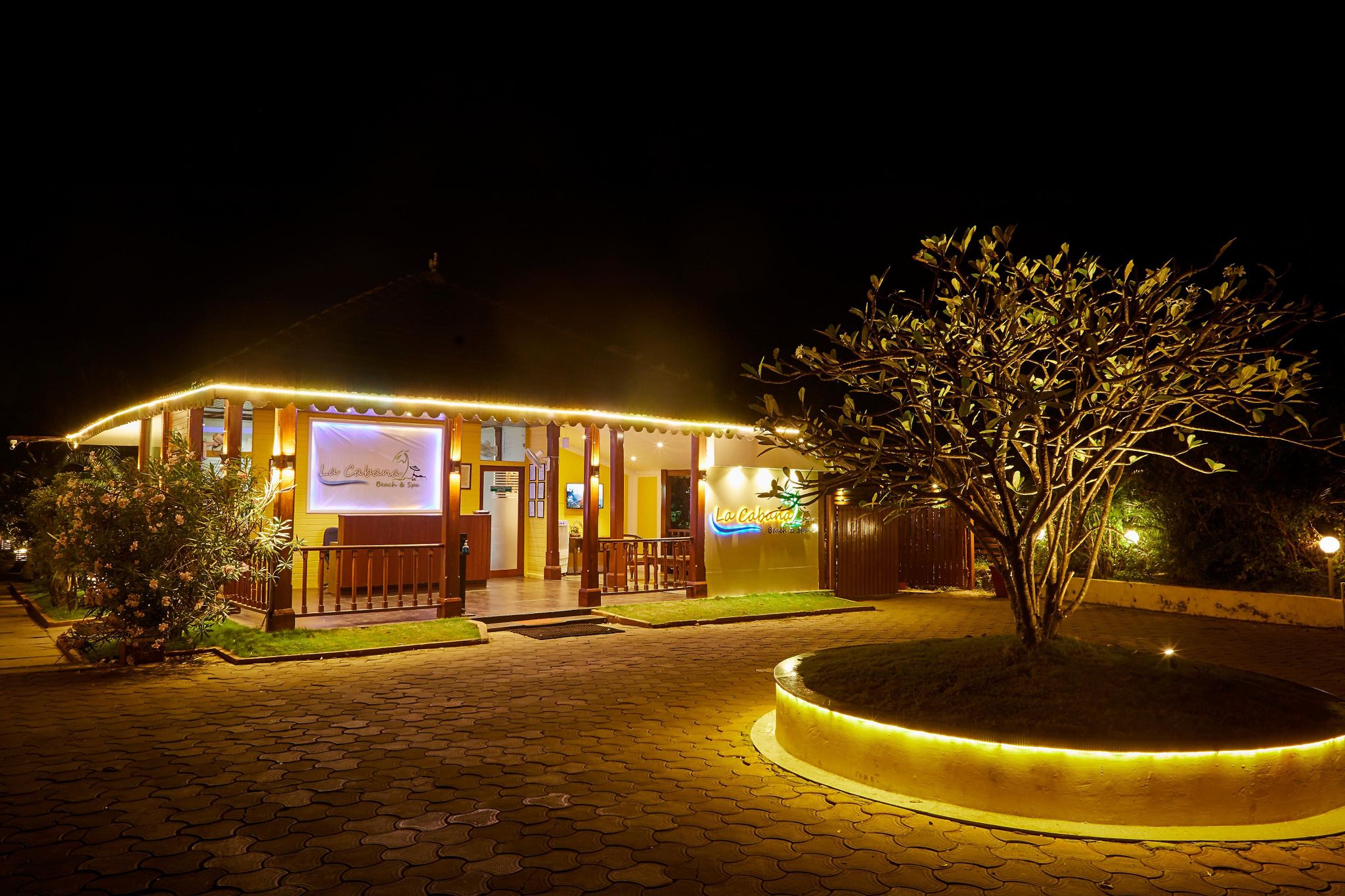 undefined  La Cabana Beach Resort, A Beachfront Resort 10