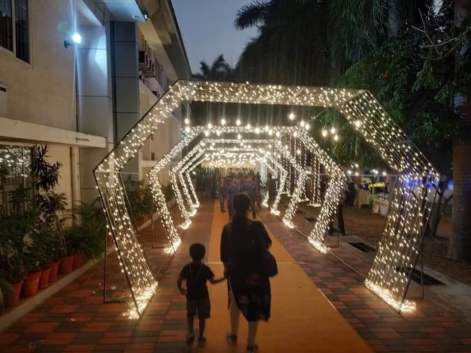 undefined Srichackra International 6