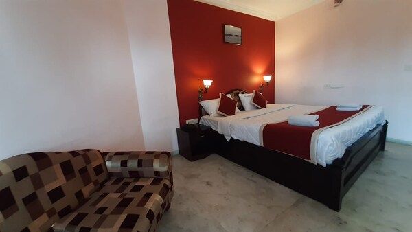 undefined Srichackra International 5