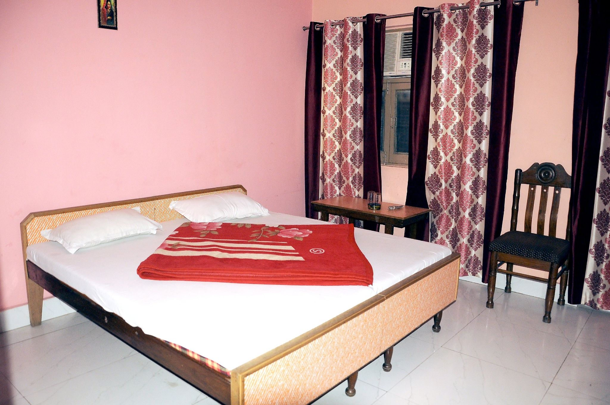 Hotel Golden Double Bed Non AC 2