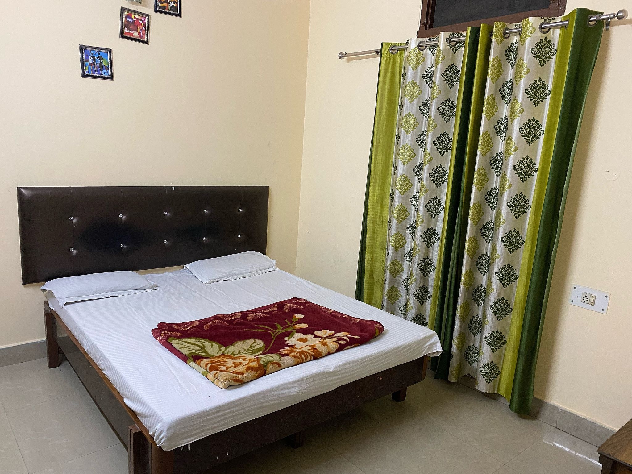 Hotel Golden Double Bed Non AC