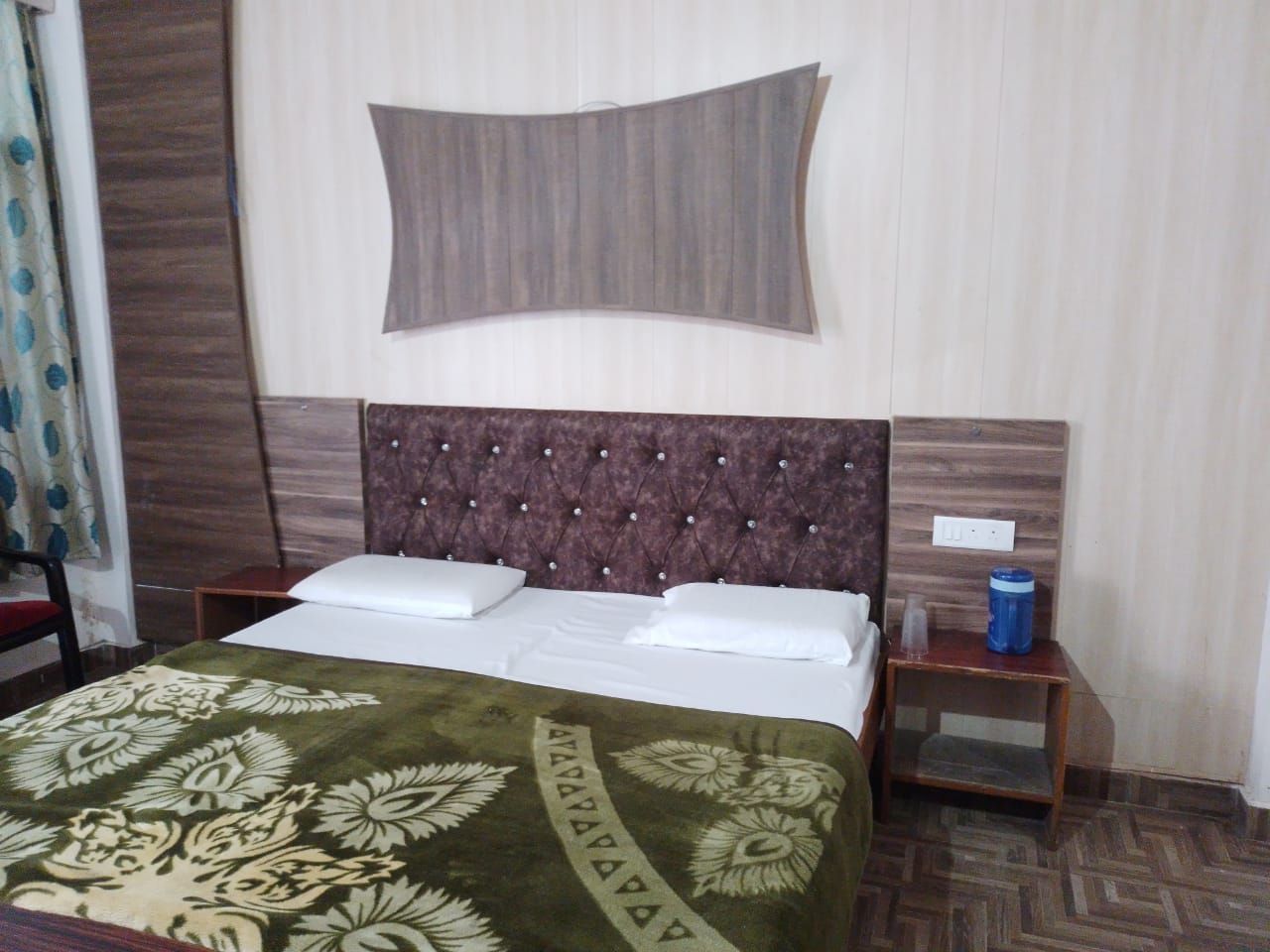 Hotel Ishan Standard Double Room with Fan 7