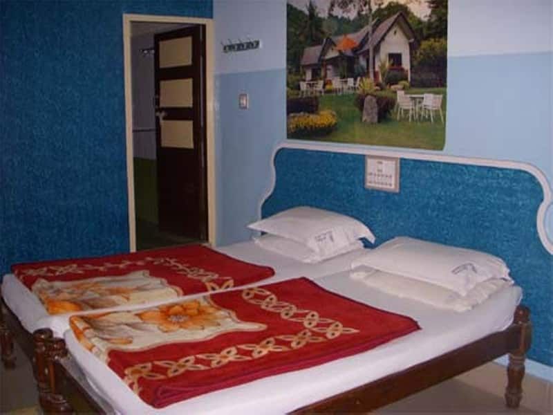 Hotel Rajmahal Deluxe Non AC Room 2