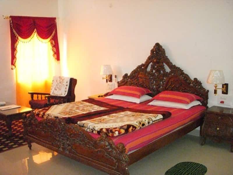 Hotel Rajmahal Deluxe Non AC Room 6