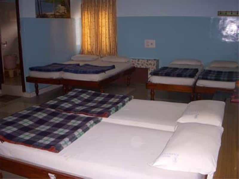 Hotel Rajmahal Deluxe Non AC Room 9