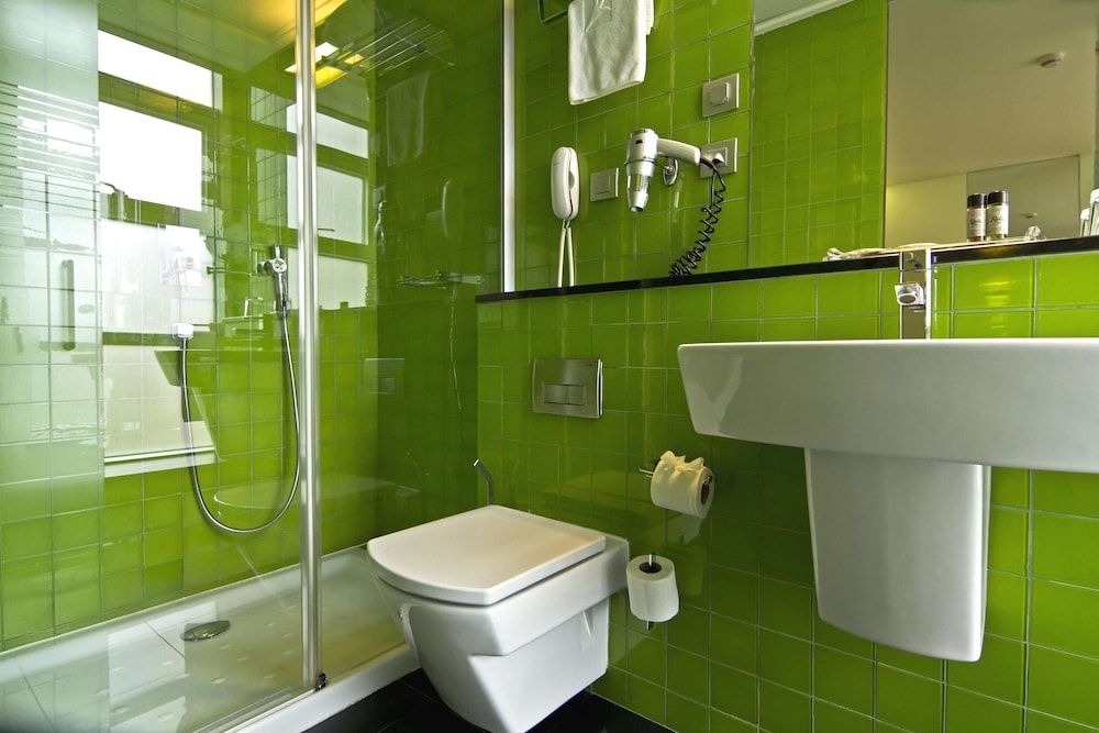 SANA Capitol Hotel Double or Twin Room 8