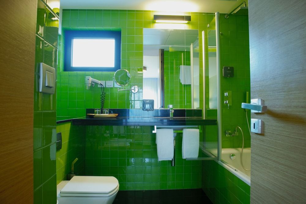 SANA Capitol Hotel Double or Twin Room 7