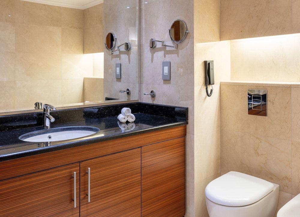 undefined Crowne Plaza Amman by IHG 10