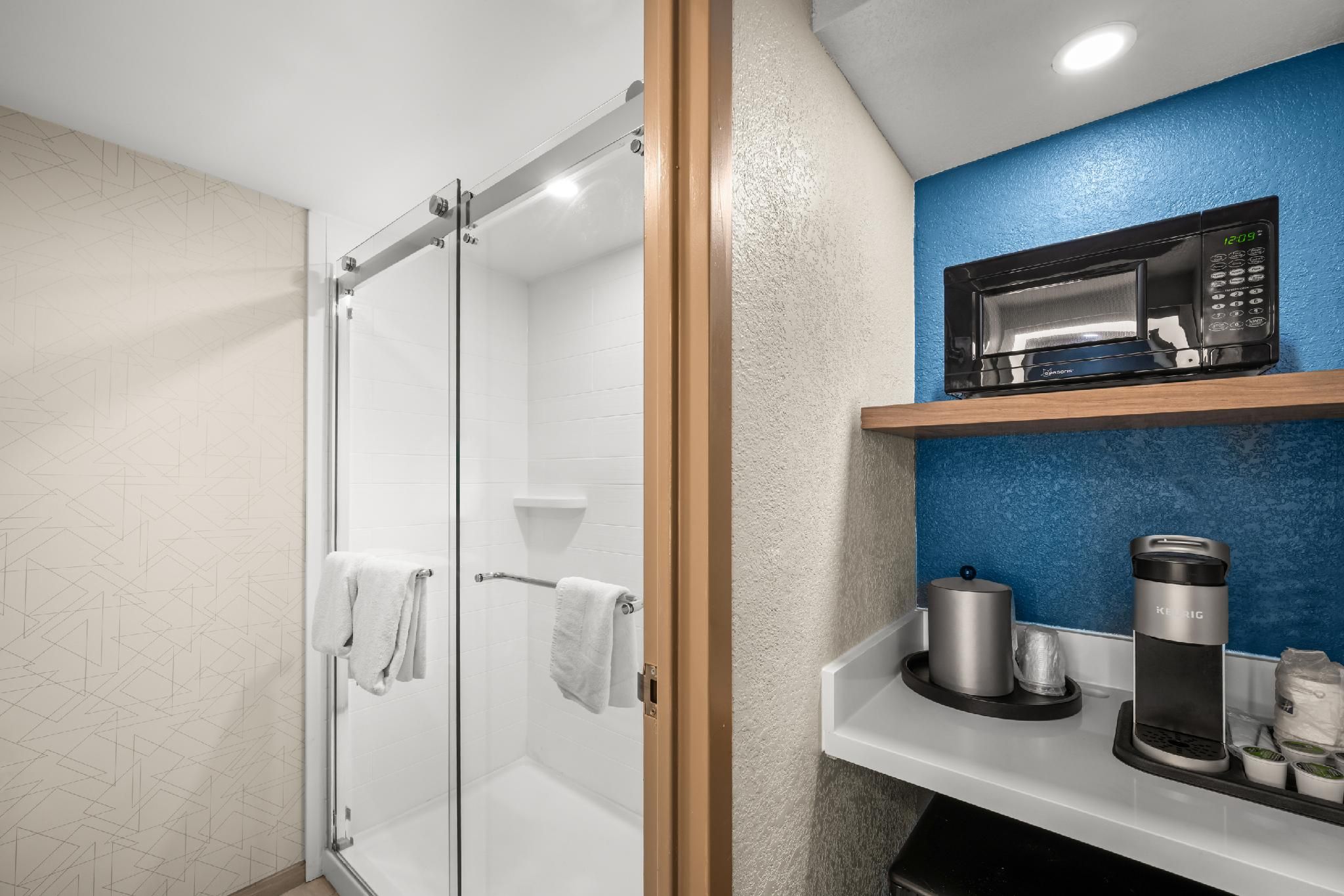 2 Queen Beds Non-Smoking