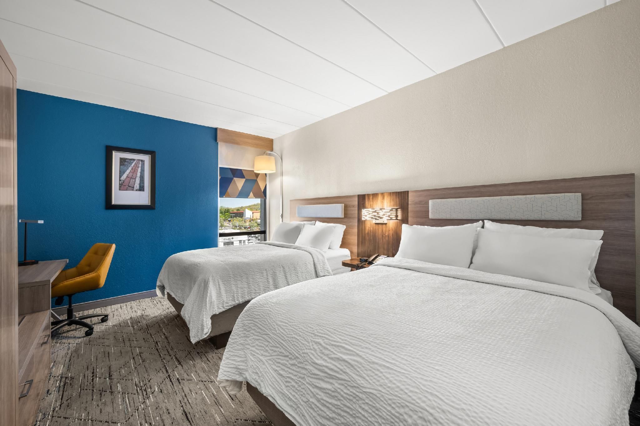 2 Queen Beds Non-Smoking