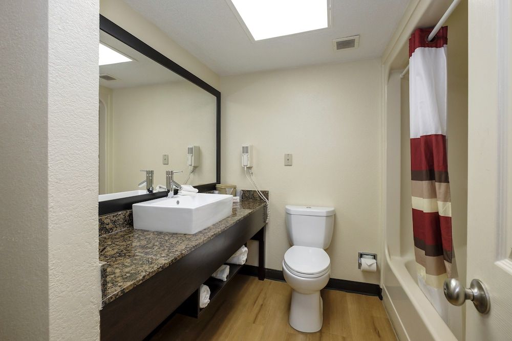 Red Roof Inn PLUS+ & Suites Opelika Premium Room, 2 Double Beds (Upgraded Bedding & Snack, Smoke Free) 6