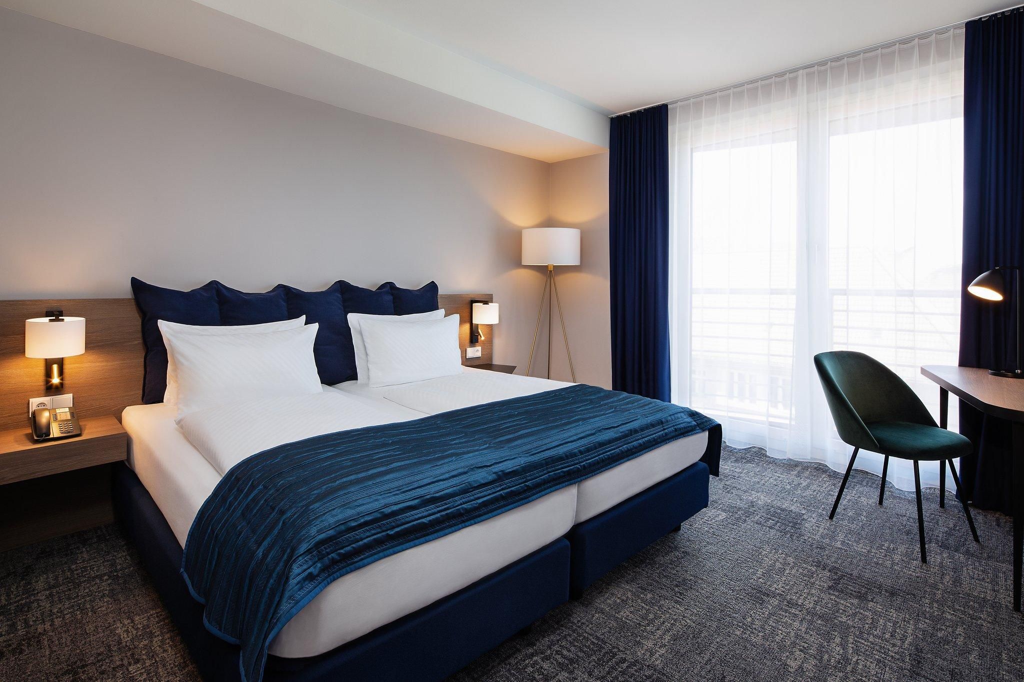 1 King 1 Bedroom Suite Living Area Minibar