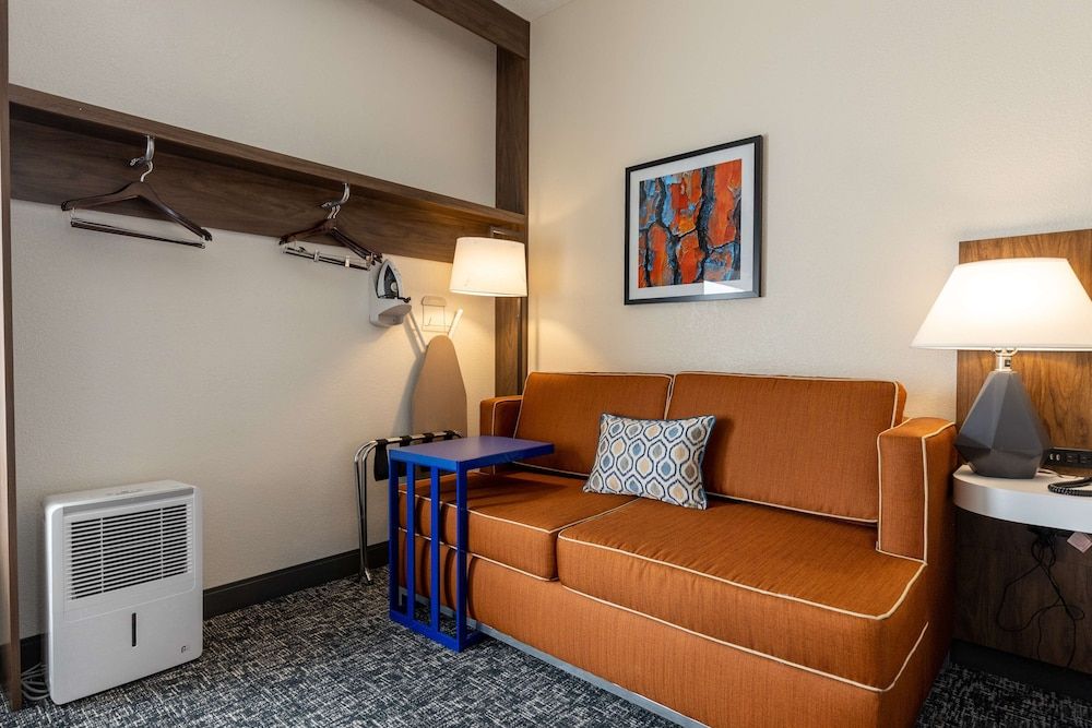 One king bed ns