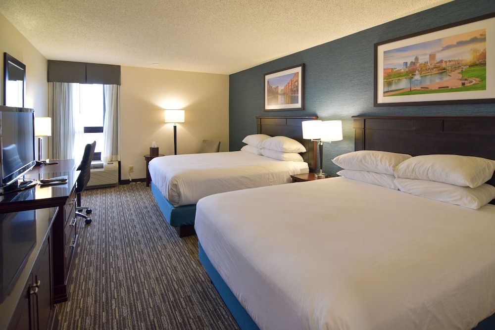 Suite, 2 Queen Beds, Non Smoking, Refrigerator & Microwave