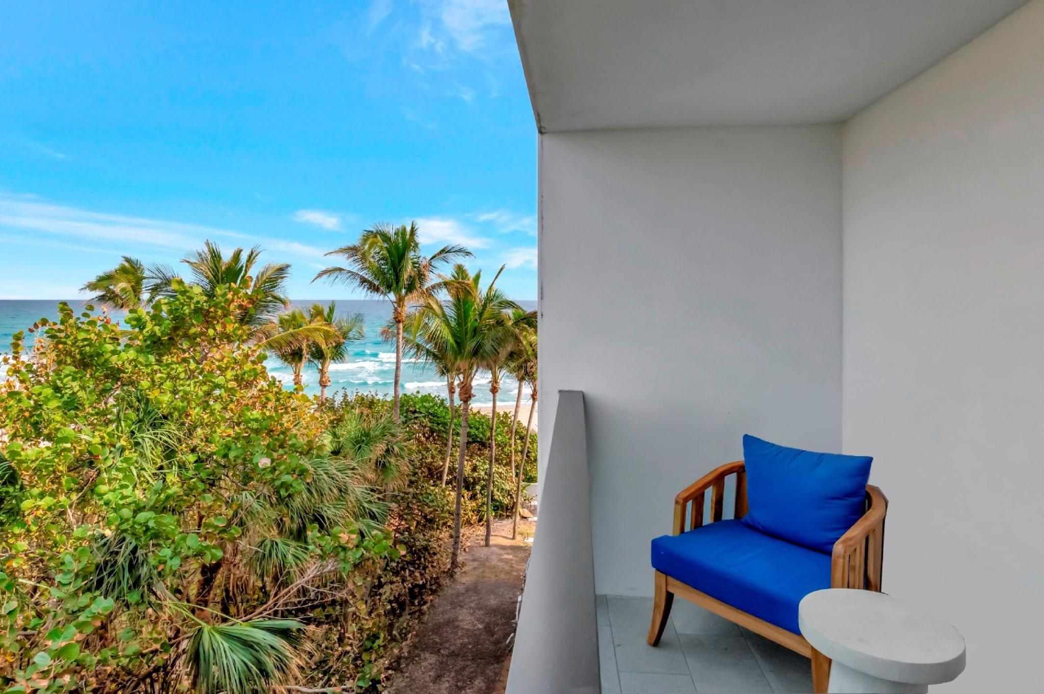 King Balcony Ocean View