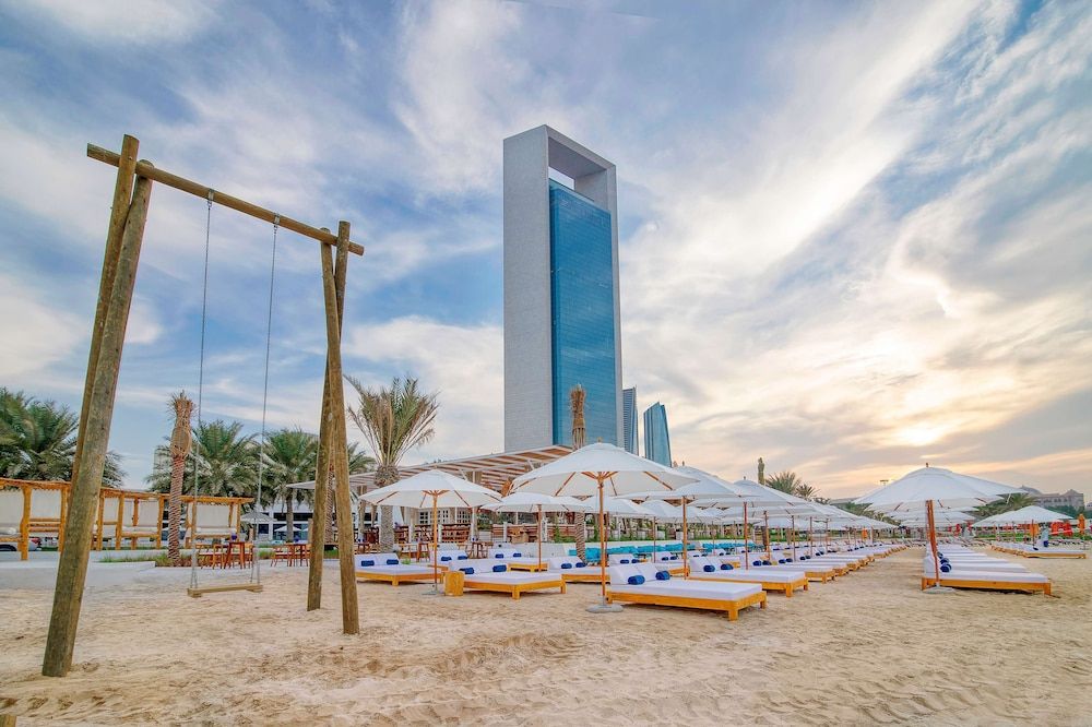 undefined Radisson Blu Hotel & Resort, Abu Dhabi Corniche 2