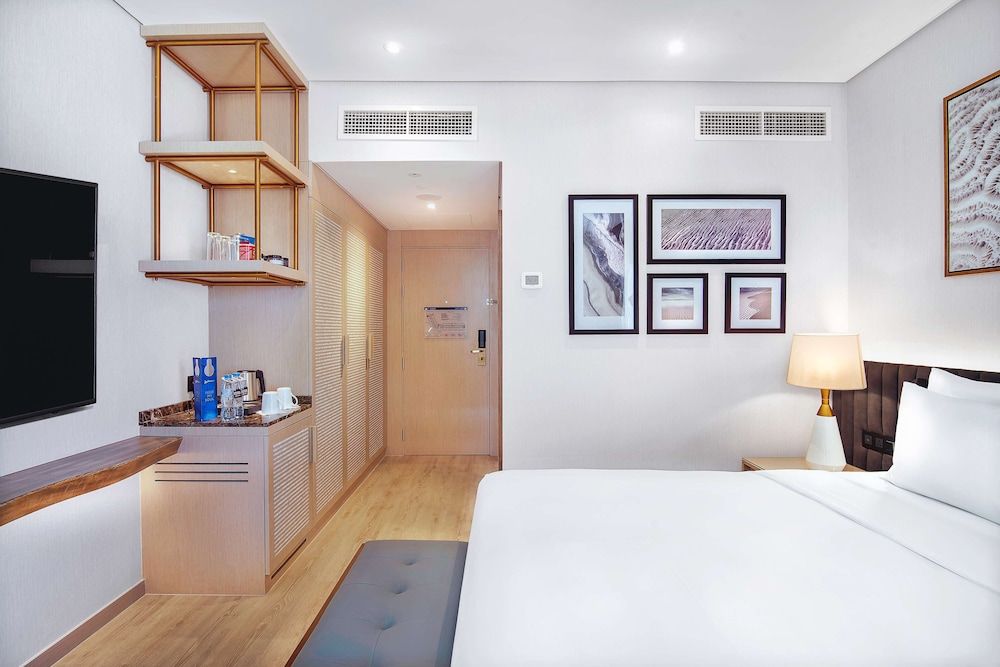 Executive Room with Sea View, Lounge Access and Complimentary Water Activities & Surf Pool