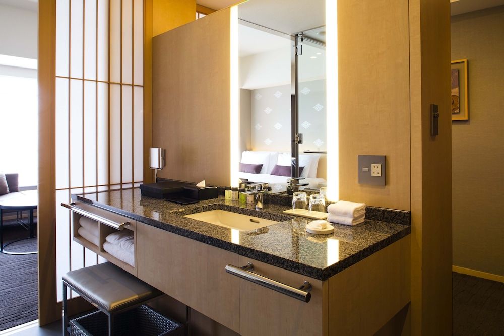 The Capitol Hotel Tokyu Deluxe King, Non Smoking 12