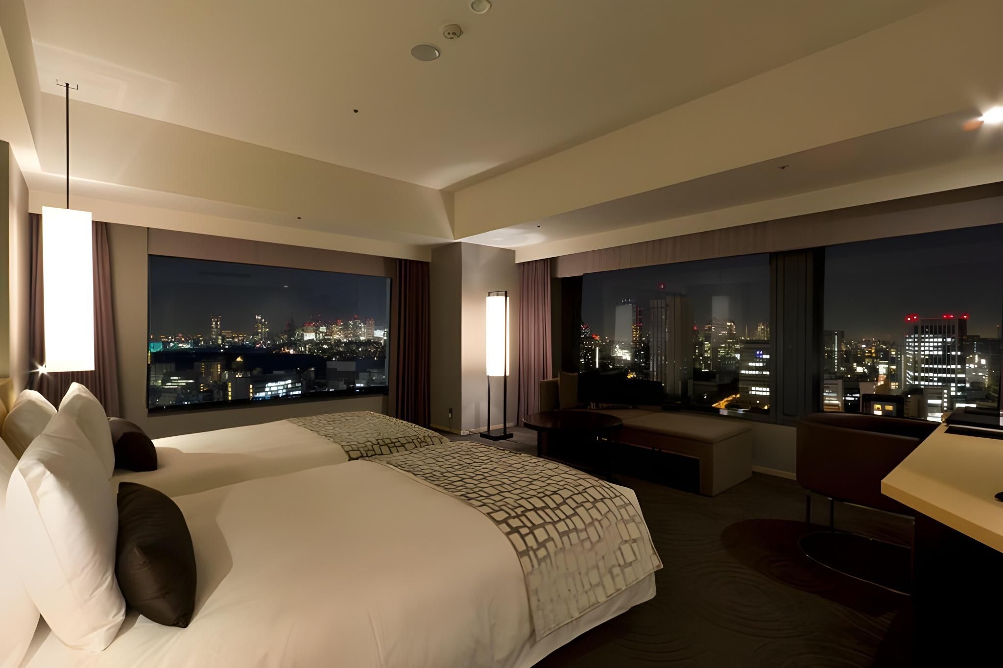 Premier Corner Twin Room - Non-Smoking