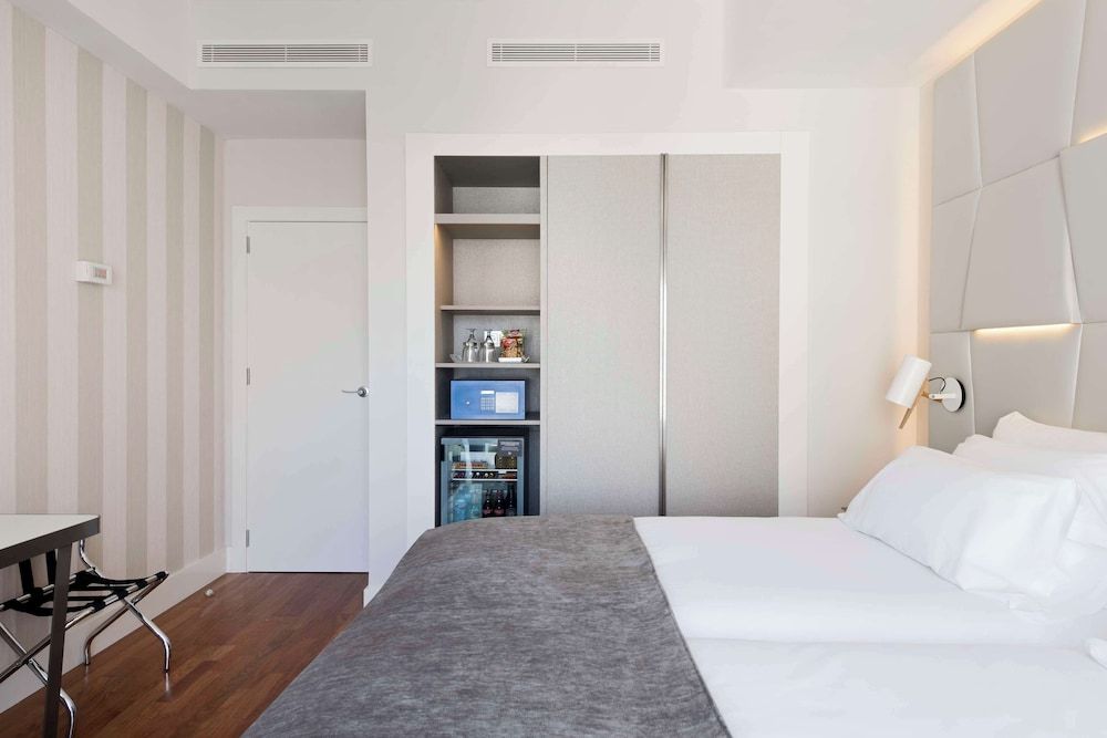 NH Collection Madrid Colón Superior Room 4