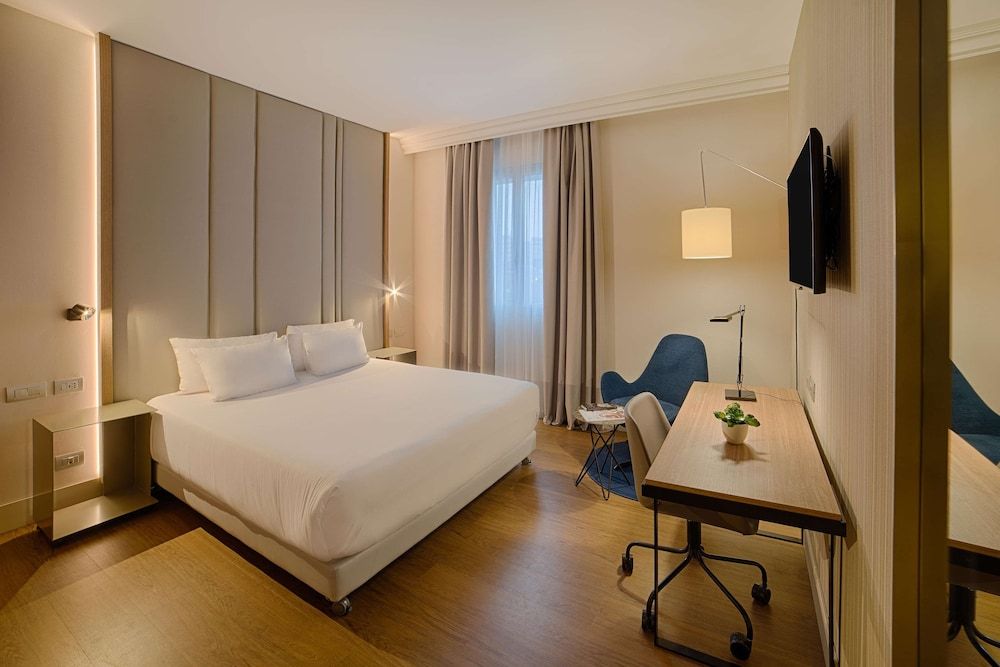 Deluxe Room (Extra Bed 2 adults + 1 child)
