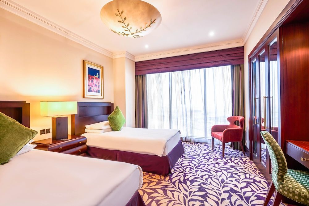 undefined The Diplomat Radisson BLU Hotel, Residence & Spa 3