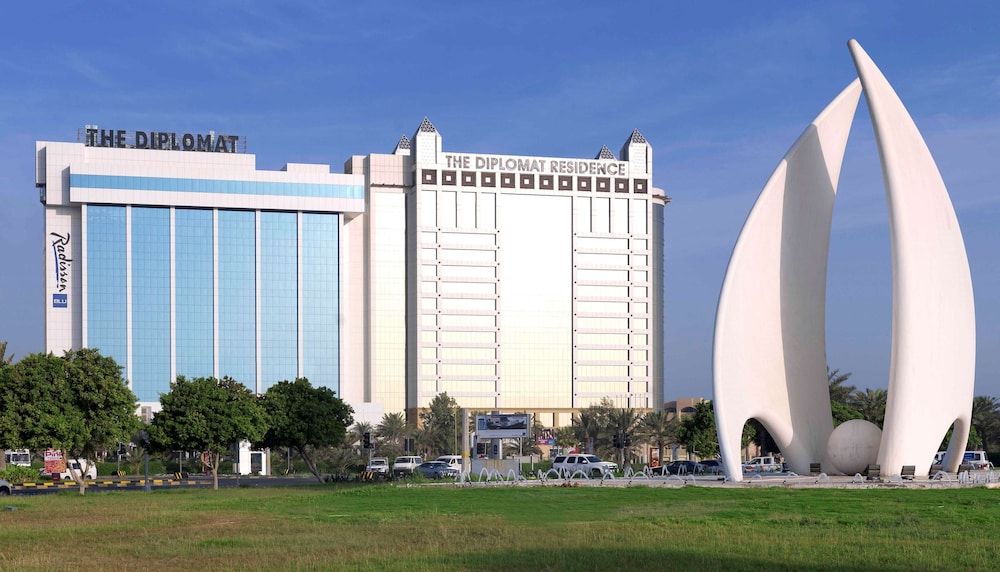 undefined The Diplomat Radisson BLU Hotel, Residence & Spa