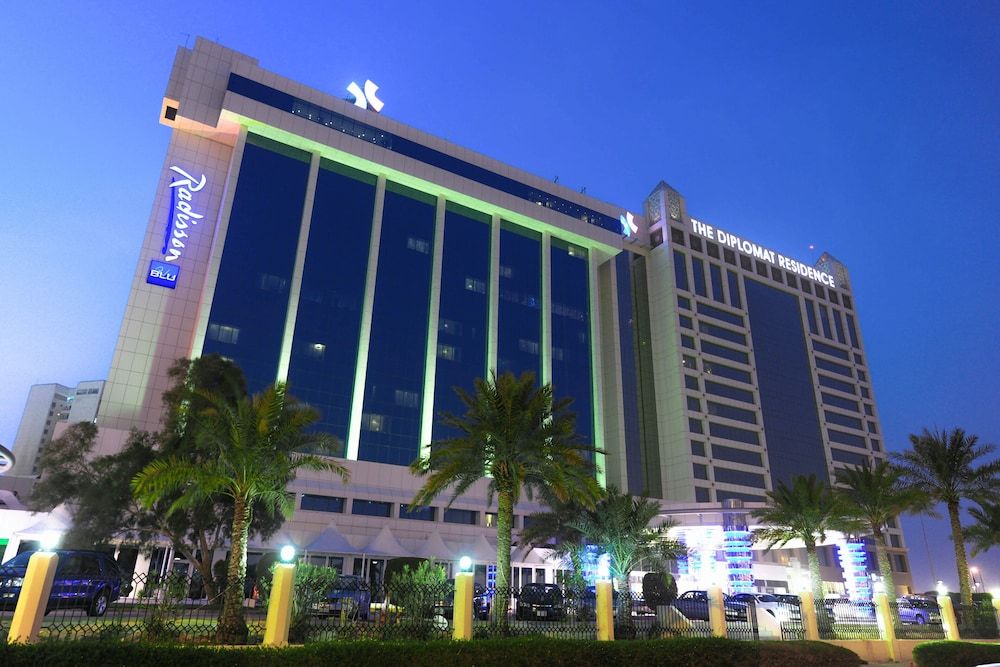 undefined The Diplomat Radisson BLU Hotel, Residence & Spa 7